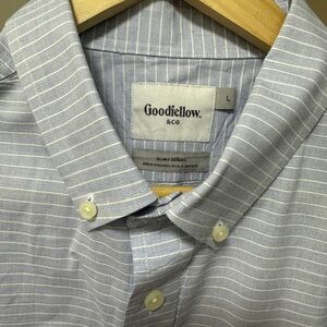 Goodfellow & Co Blue and White Casual Button Down Shirt